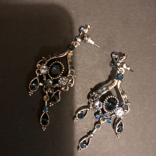 Women's faux earrings with blue-light blue stones like new