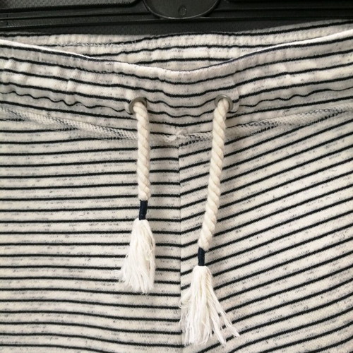 Bershka cotton shorts like new, size M, black and white