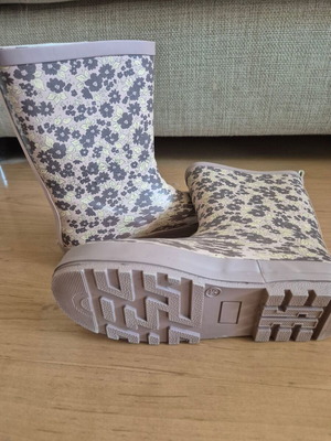 ZigZag kids rubber boots new, beige and brown, size 35