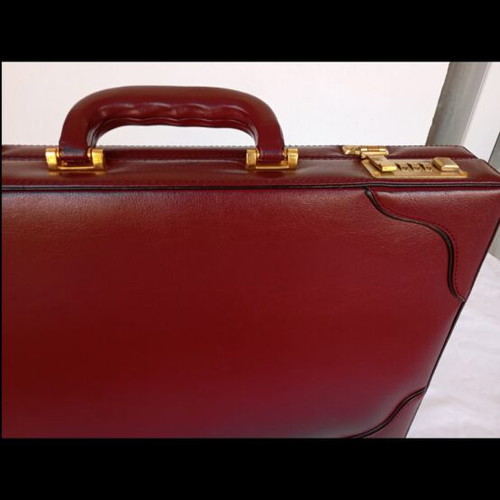 Mexican leather briefcase like new, handmade, red