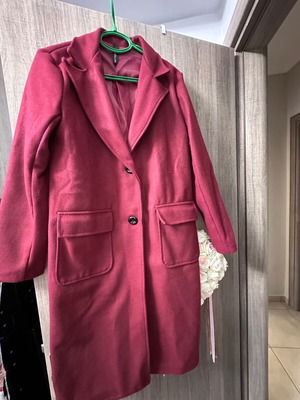 Coat like new, lined, sizes S and M
