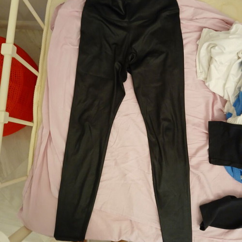 Nike Dri-FIT shiny black leggings size S like new