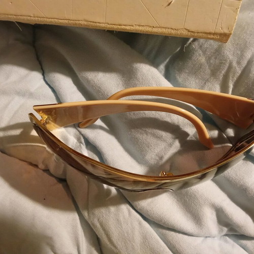 Dior vintage beige sunglasses new