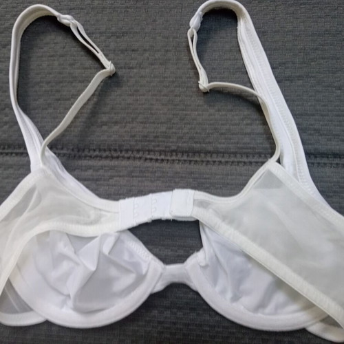 Marks & Spencer white bra size 34B (75B)
