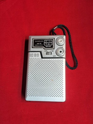 Samsun IC80 transistor radio used, works on AM FM
