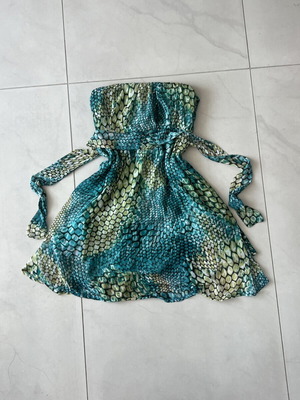 Y2K vintage strapless dress με πράσινο και τιρκουάζ μοτίβο, μεταχειρισμένη, μέγεθος S