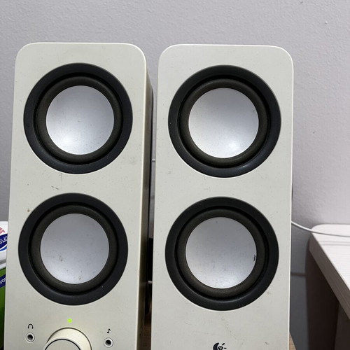 Logitech Z200 2.0 speakers used