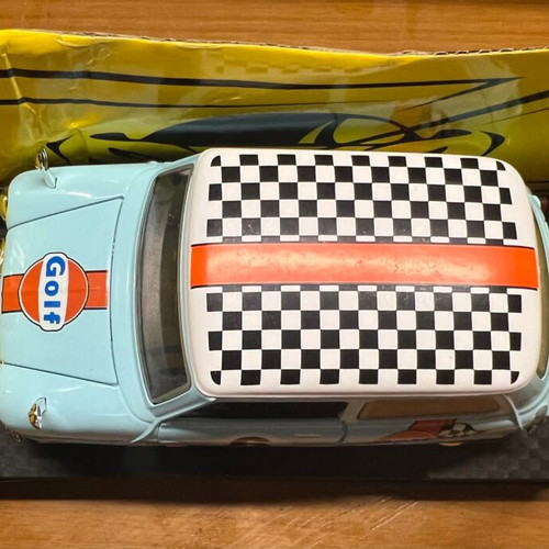 Mini Cooper 1:32 scale model like new
