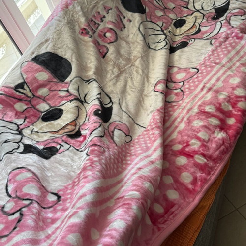 Minnie blanket