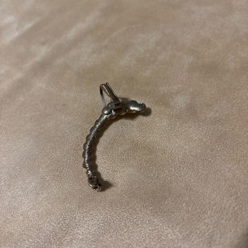 Earring like new jewelry