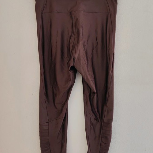 Set of 5 leggings like new, various sizes and designs