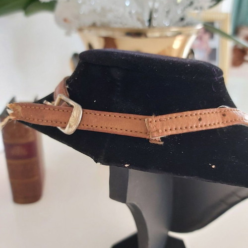 Necklace used, handmade, needs strap replacement