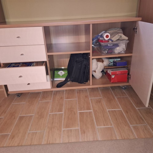 Storage furniture with drawers like new, large capacity