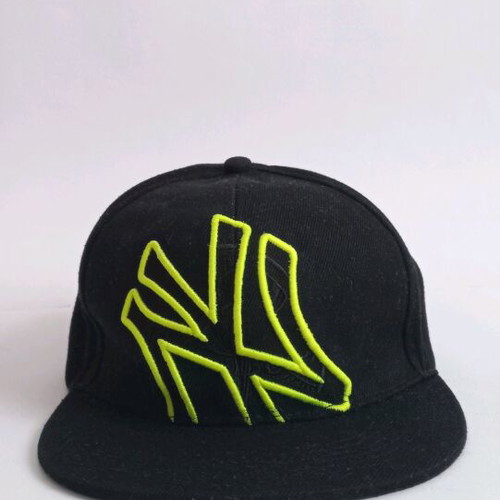 Ney York Yankees hat new, black and yellow