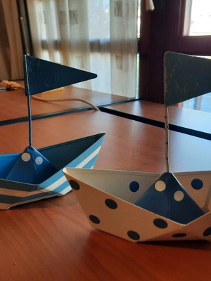 Decorative metal boats used, set of 2 pieces