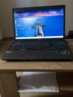 Asus λάπτοπ 17 ιντσών οθόνη, Intel Core i7, 12GB RAM, 256GB SSD, Windows 11