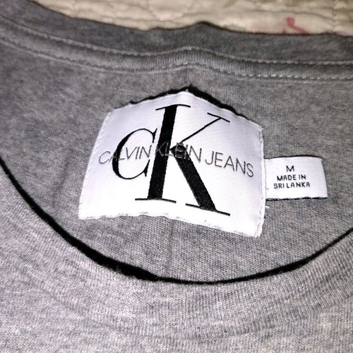 Calvin Klein men's t-shirt M gray like new