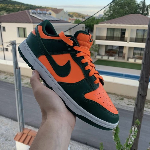 Nike Dunk Hurricane sneakers, green and orange, size 43