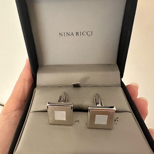 Nina Ricci cufflinks like new