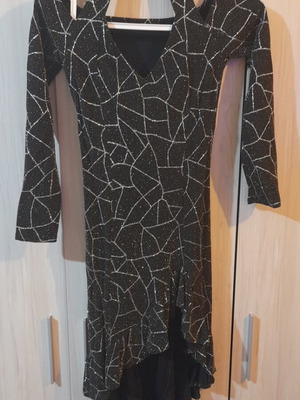 Women's formal dress like new, elastic fabric, fits XS to M