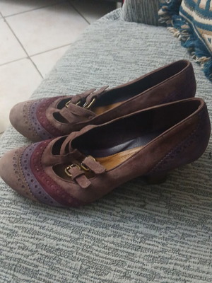 Γόβες Clarks μεταχειρισμένες, μωβ καστόρ, νούμερο 38