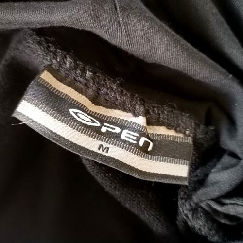 Open men's black medium pullover like new with high collar