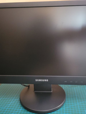 Samsung Syncmaster 943SN 19" LCD monitor