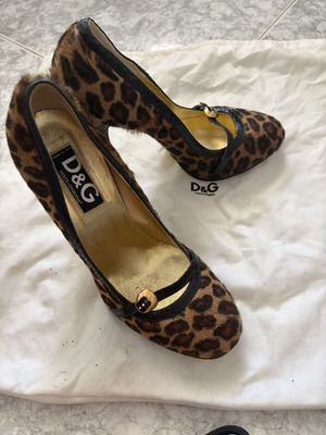 Dolce & Gabbana pony skin leopard print heels size 39