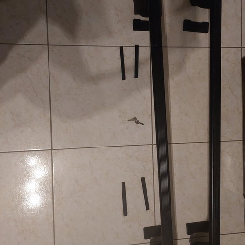 Roof Bars for Audi A6 Sedan ('98-'04) like new, complete set