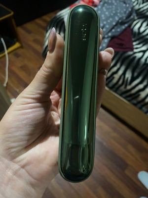 Iqos electronic cigarette like new with charger