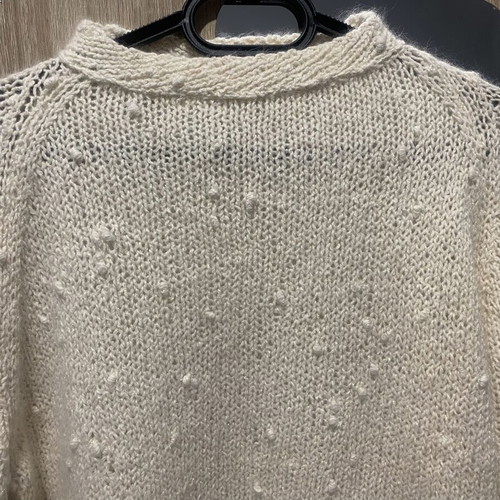 Women's sweater white like new, sizes M and L