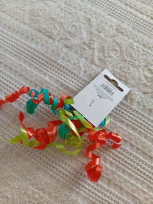 Gift packaging bows new