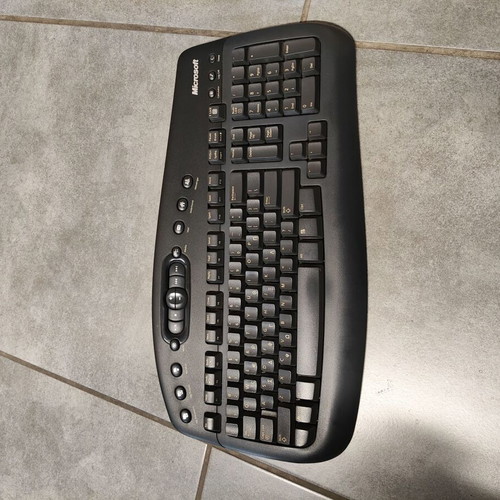 Microsoft Wireless Optical Mouse and Desktop Receiver 2.1 with Keyboard