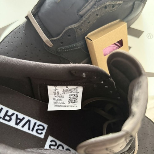 Nike Air Jordan 1 Travis Scott sneakers brand new, size EU 41, brown