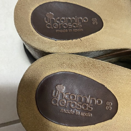 Un Camino de Rosa’s women's slippers like new, leather with natural fur