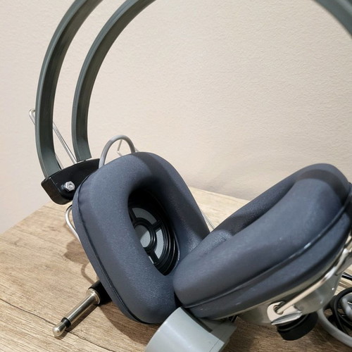 Hosiden BH-001 headphones used in excellent condition