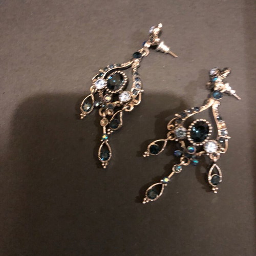 Women's faux earrings with blue-light blue stones like new