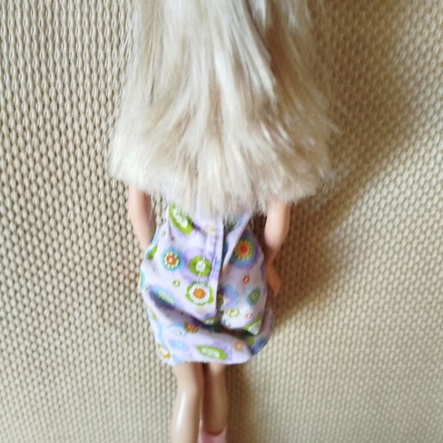 Barbie Chic doll from 2000s, like new with original clothes and shoes
