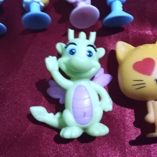 Lot of small toys like new