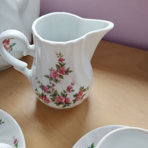 Bulgarian coffee set used from the 1980s with 5 cups and 5 saucers