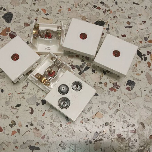 Legrand Mosaic white television sockets set of 8 new