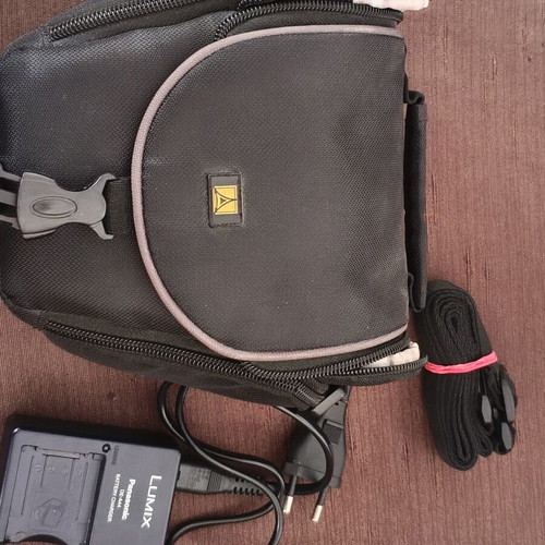 Panasonic Lumix DMC-FZ38 digital camera like new without battery