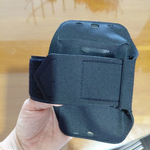 Nike Lean Plus armband like new, black, adjustable Velcro