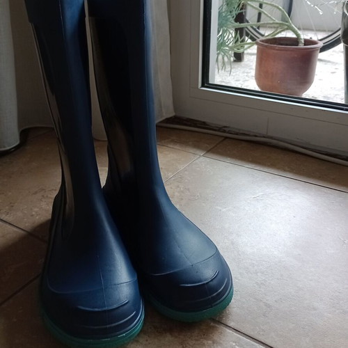 Women's galotses used, blue with turquoise sole, size 38