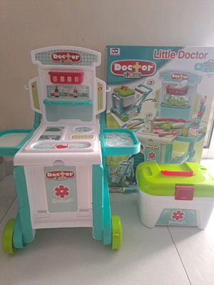 Ιατρικό σετ Little Doctor μεταχειρισμένο, πλήρες στο κουτί