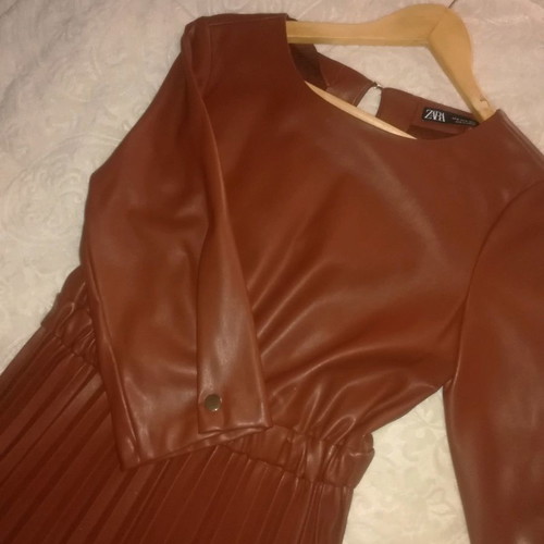 Pleated brown Zara dress new, faux -  30,00 - Vendora.cy