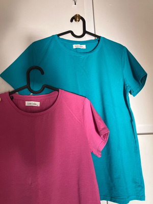 Set of 2 Luisa Loire women's blouses L/XL like new, pink and turquoise
