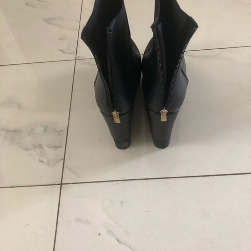 Wall Street leather ankle boots like new, size 38