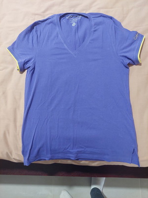 Calvin Klein men's t-shirt size S like new, purple