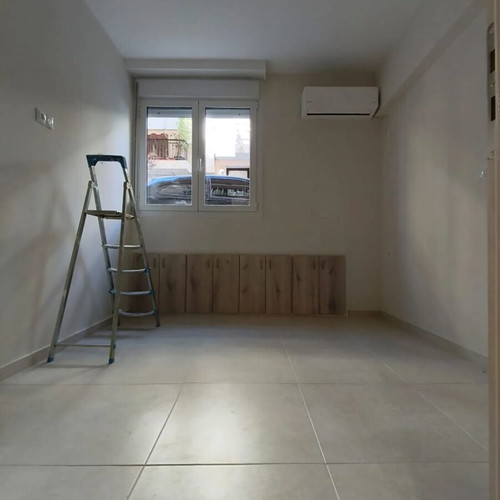 Apartment 40 m² corner, bright, fully renovated 2025 in Keratsini